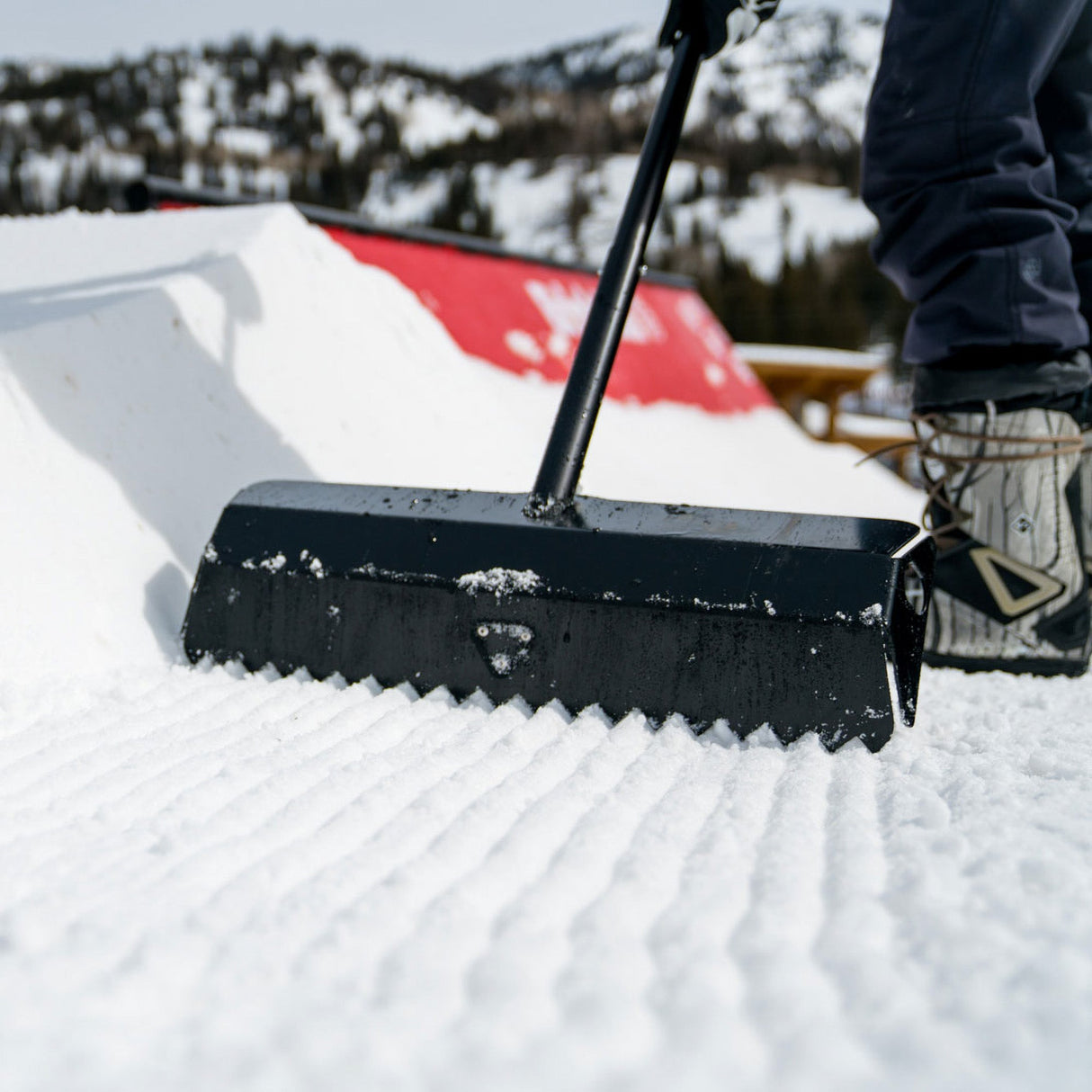 DMOS The Stealth X-Wide Shovel - BaseCamp Provisions