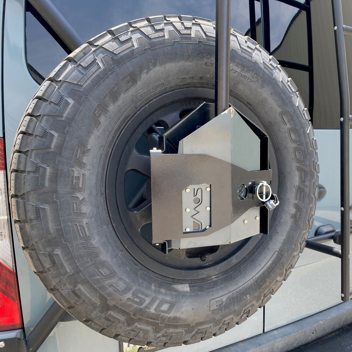 DMOS Delta Shovel Mount - BaseCamp Provisions