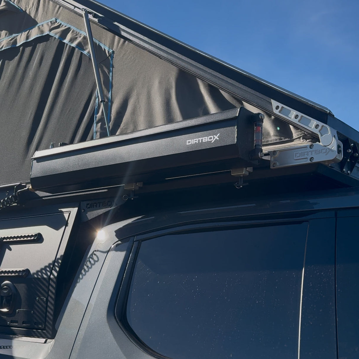 Side Hanging Pressurized Water Tank - BaseCamp Provisions