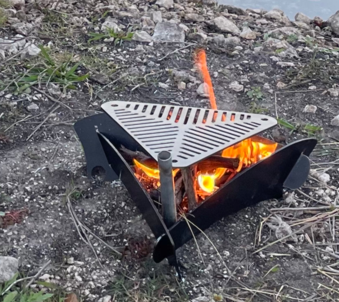 Pequeno with Grill kit - by Pac A Pit - BaseCamp Provisions