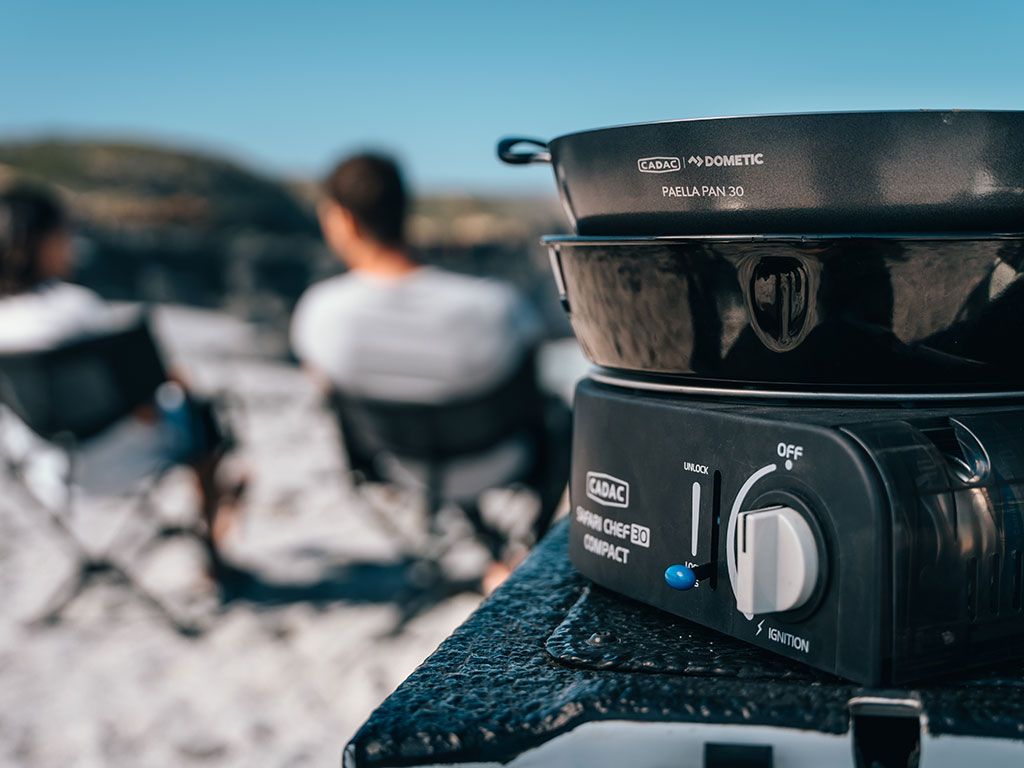 SAFARI CHEF 30 COMPACT/ PORTABLE 6 PIECE/ GAS BARBEQUE/ CAMP COOKER - BY CADAC - BaseCamp Provisions