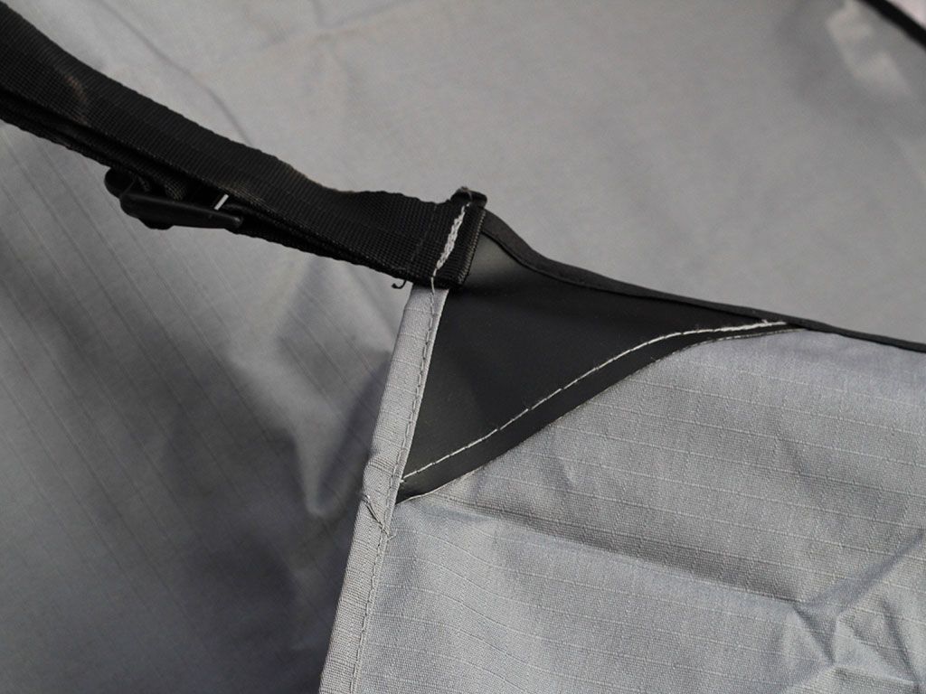 WIND/SUN BREAK FOR 2M AWNING / FRONT - BY FRONT RUNNER - BaseCamp Provisions