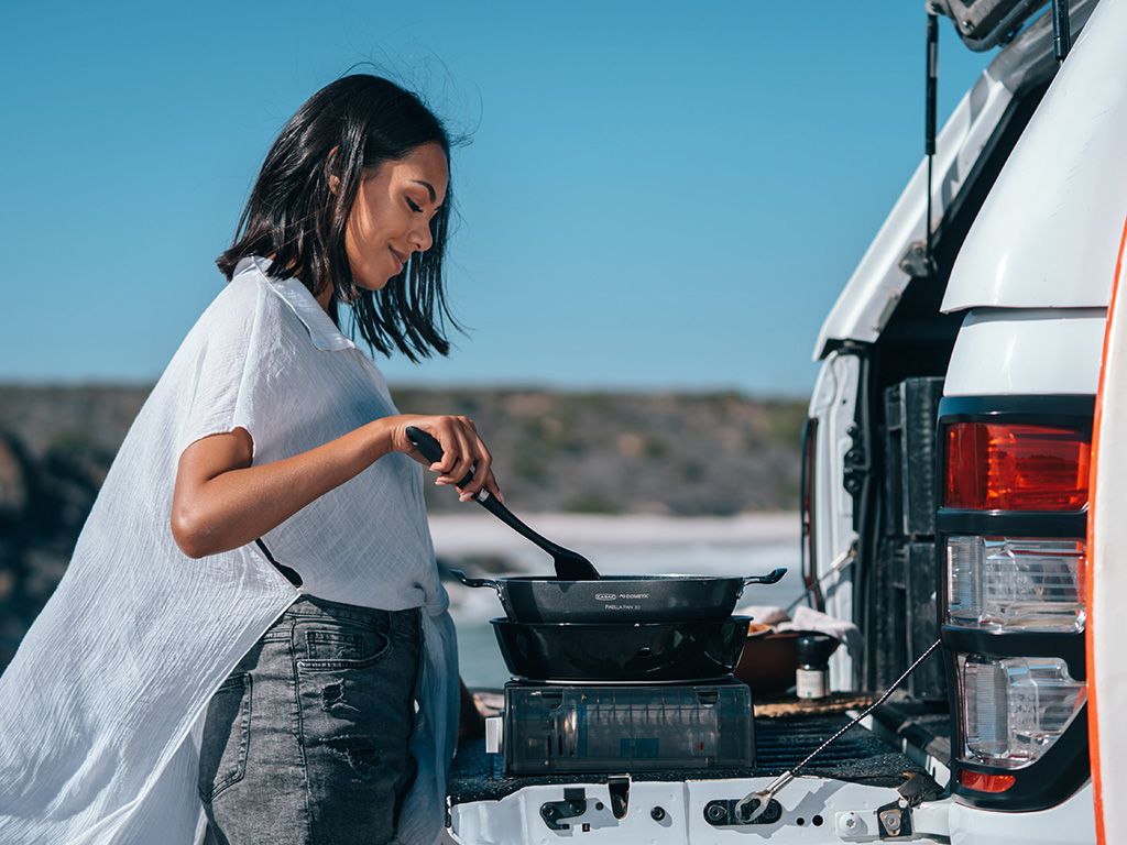 SAFARI CHEF 30 COMPACT/ PORTABLE 6 PIECE/ GAS BARBEQUE/ CAMP COOKER - BY CADAC - BaseCamp Provisions