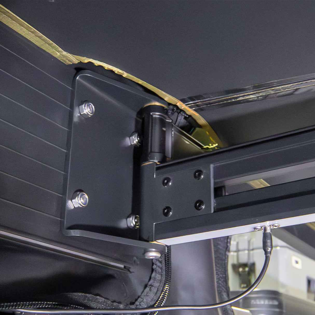 Peregrine PRO 180 + Bracket Kit 3 - BaseCamp Provisions