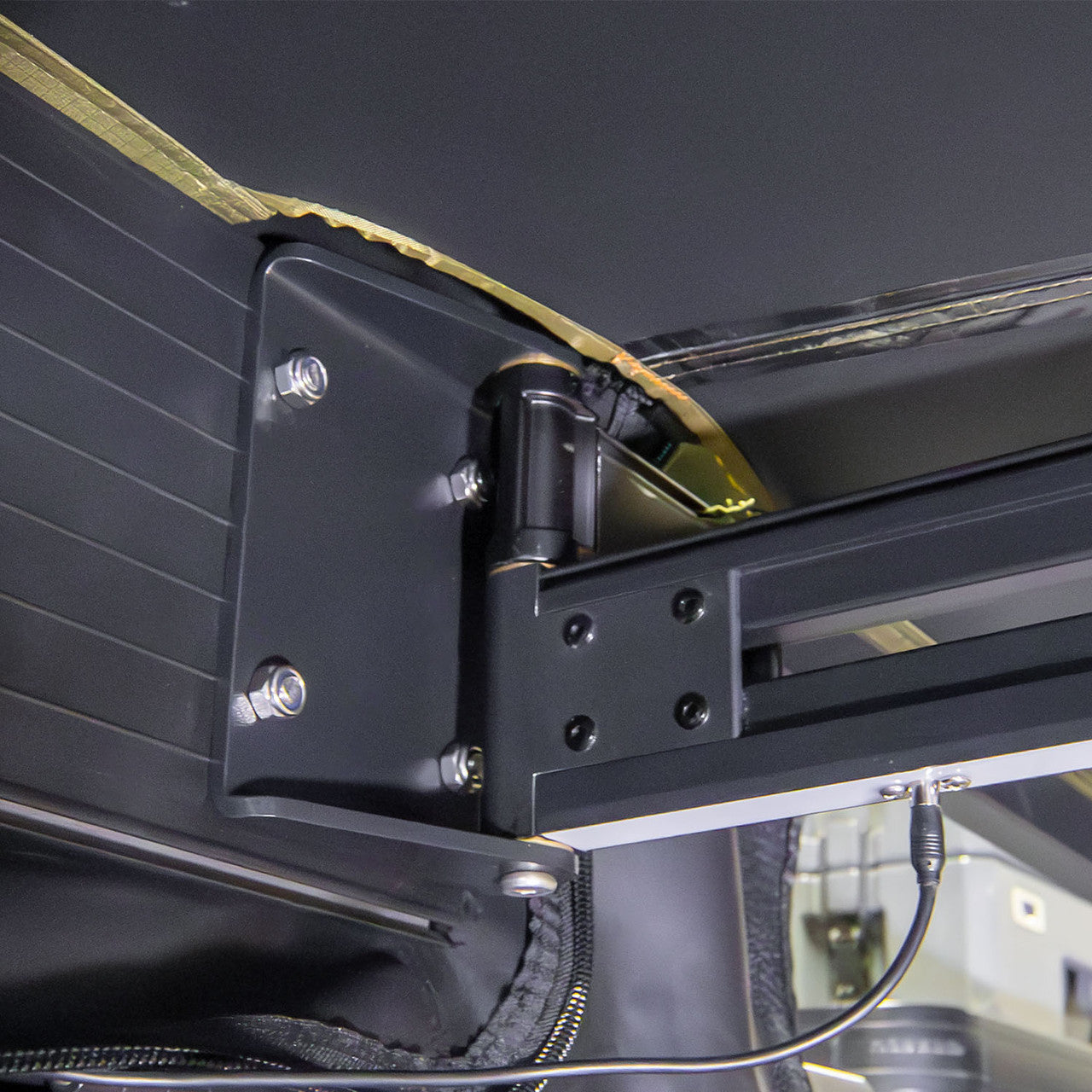 Peregrine PRO 180 + Bracket Kit 3 - BaseCamp Provisions