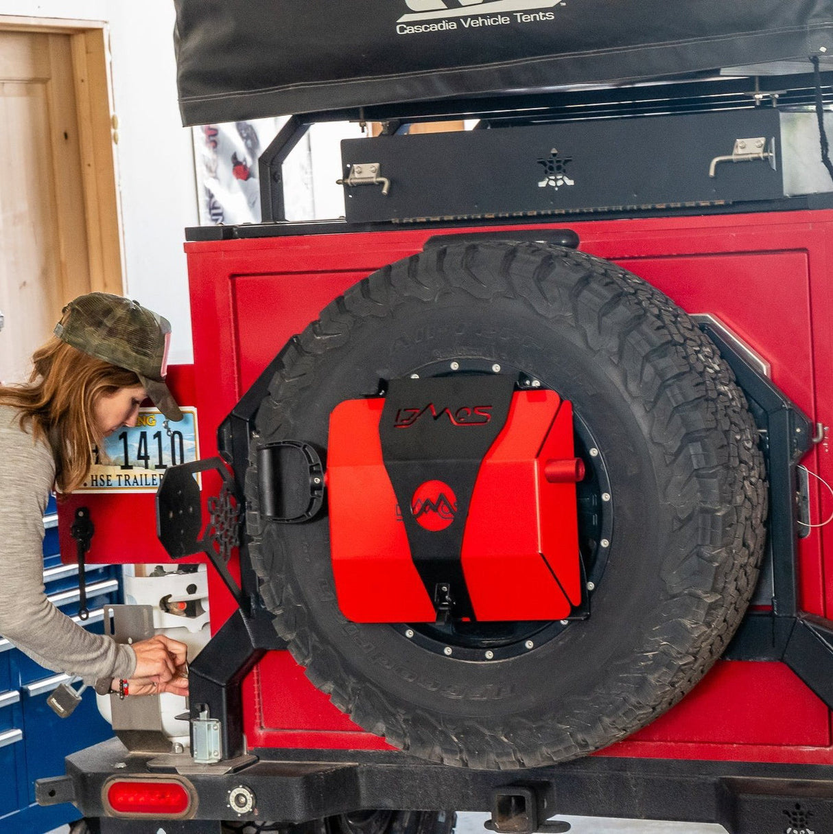 DMOS The Stealth XL Shovel - BaseCamp Provisions